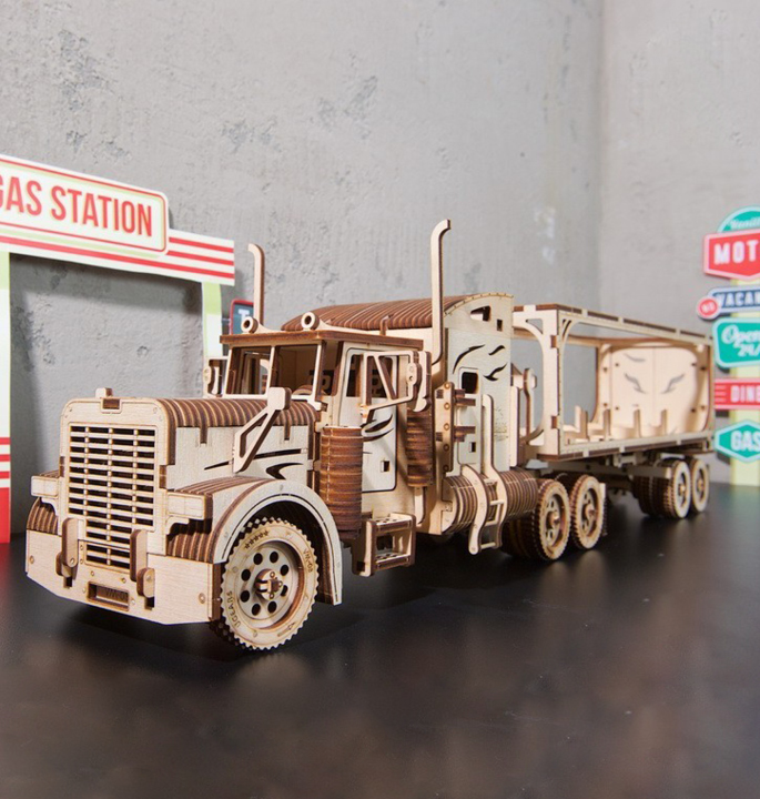 Productvisuals_Modelbouw-Ugears-trailer-for-heavy-boy-truck-vm037-1