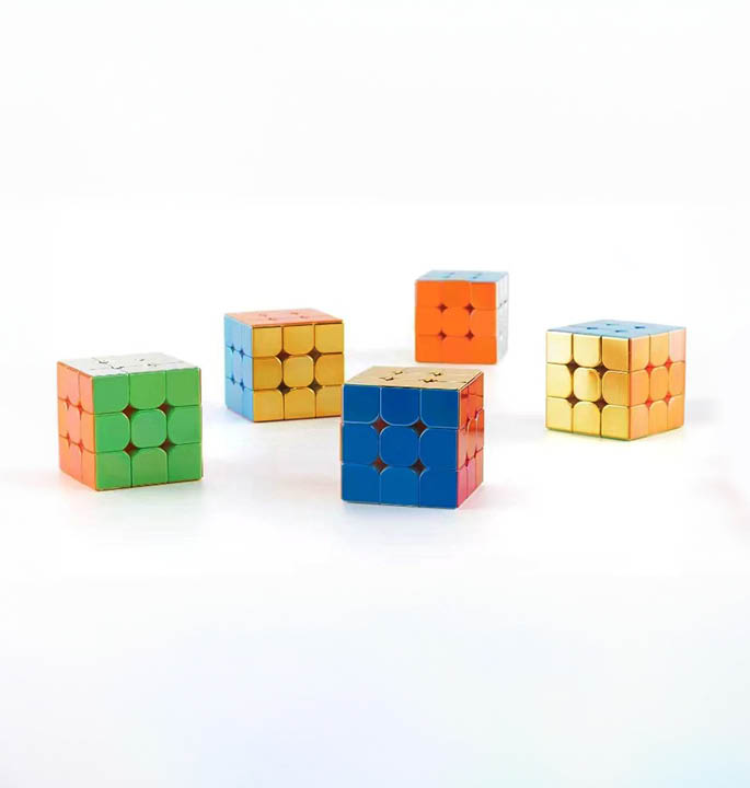 Productvisuals_Speedcubes-Cyclone-boys-Metallic-3x3-M-Gradient-3