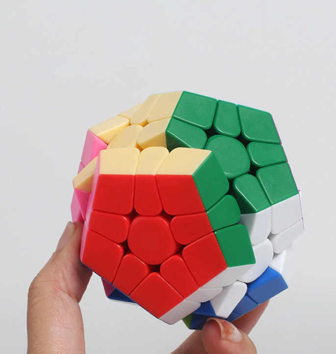 Productvisuals_Speedcubes-sengso-mr.m-megaminx3-1